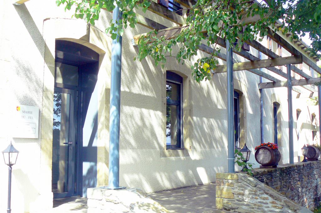 Le Fel, la mairie Le Fel la mairie